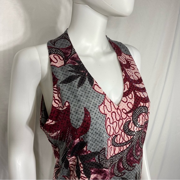 INC International Concepts Sleeveless Shimmer Fitted V-Neck Shell Blouse - Picture 2 of 6